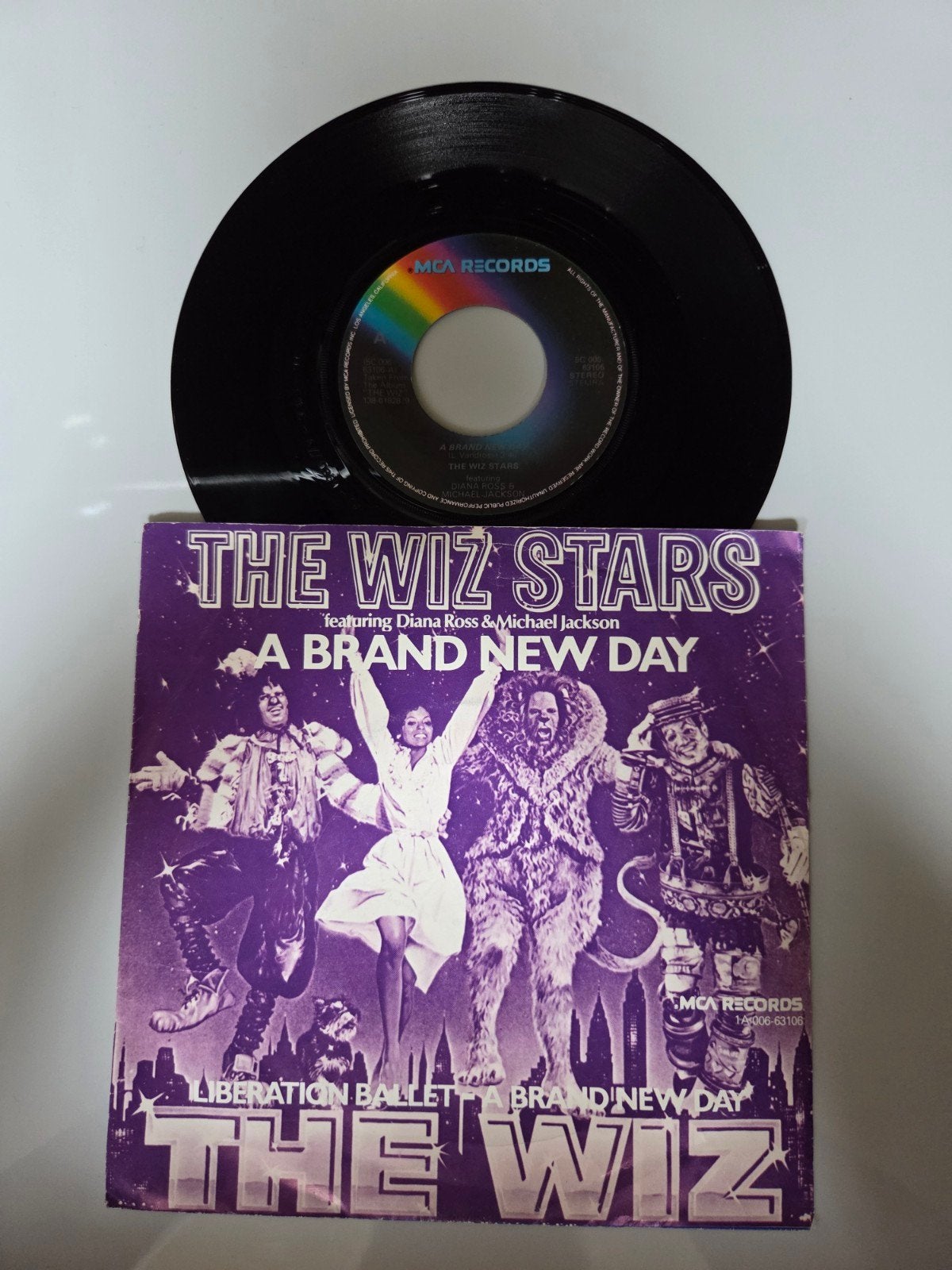 The Wiz stars - A brand new day, Ophalen of Verzenden, Gebruikt, 7 inch, Pop