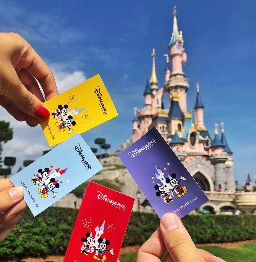 2x Disneyland tickets (ongedateerd), Twee personen, Ticket of Toegangskaart