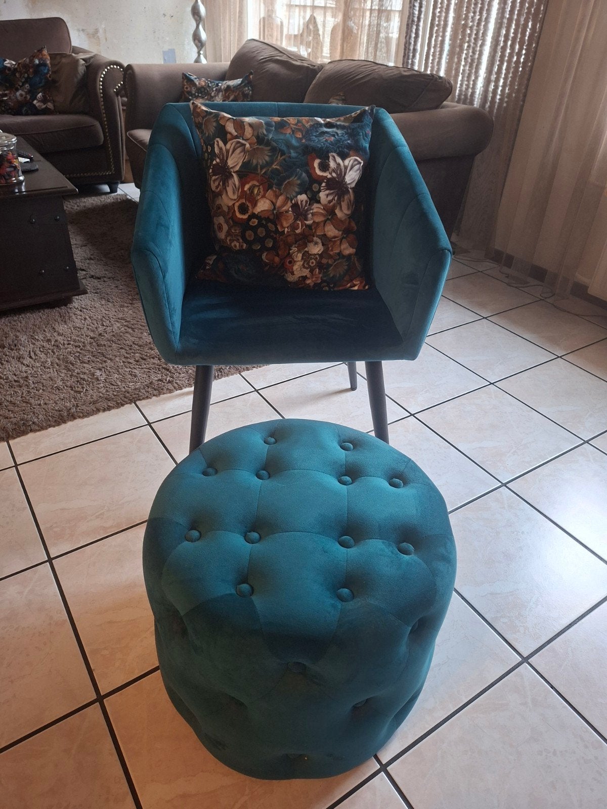 Stoel met hocker/poef petrol kleur, Ophalen, Zo goed als nieuw, Rond