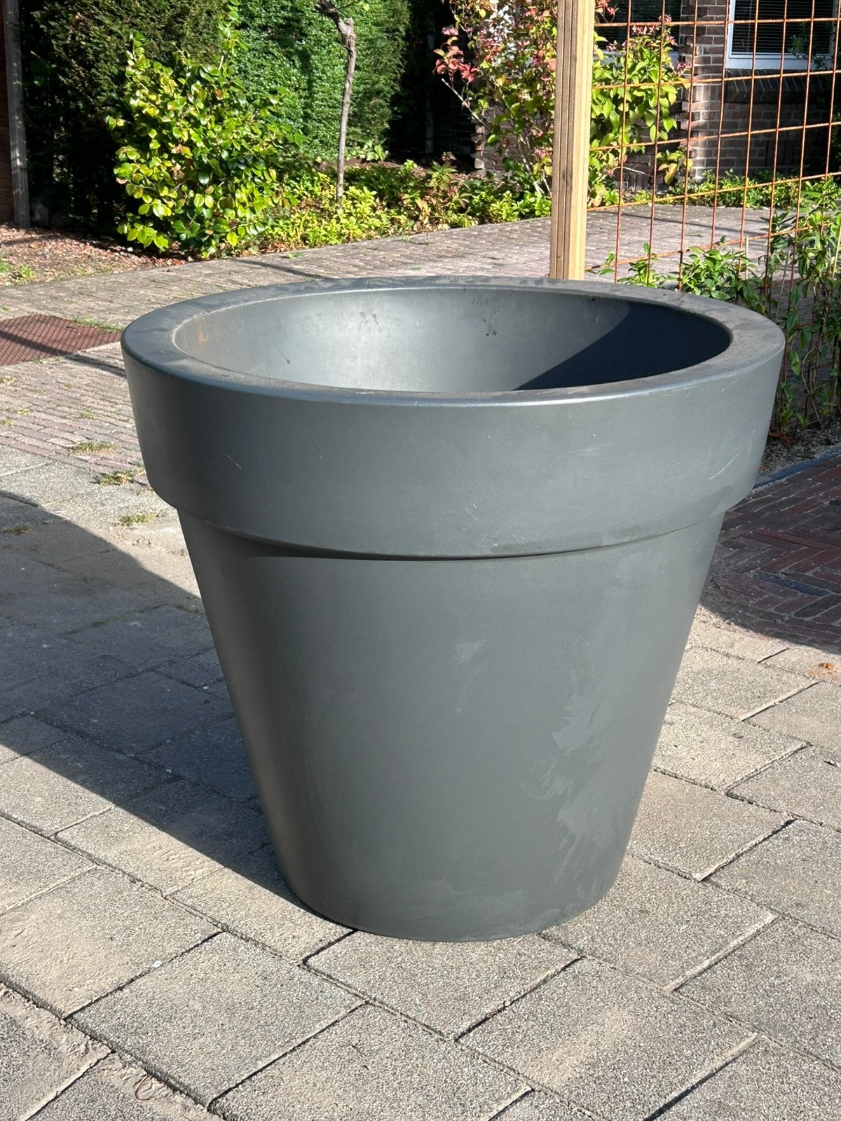 2 Elho Pure Round 100 Antraciet (prijs is voor 2 st), Ophalen, Zo goed als nieuw, Rond, Kunststof