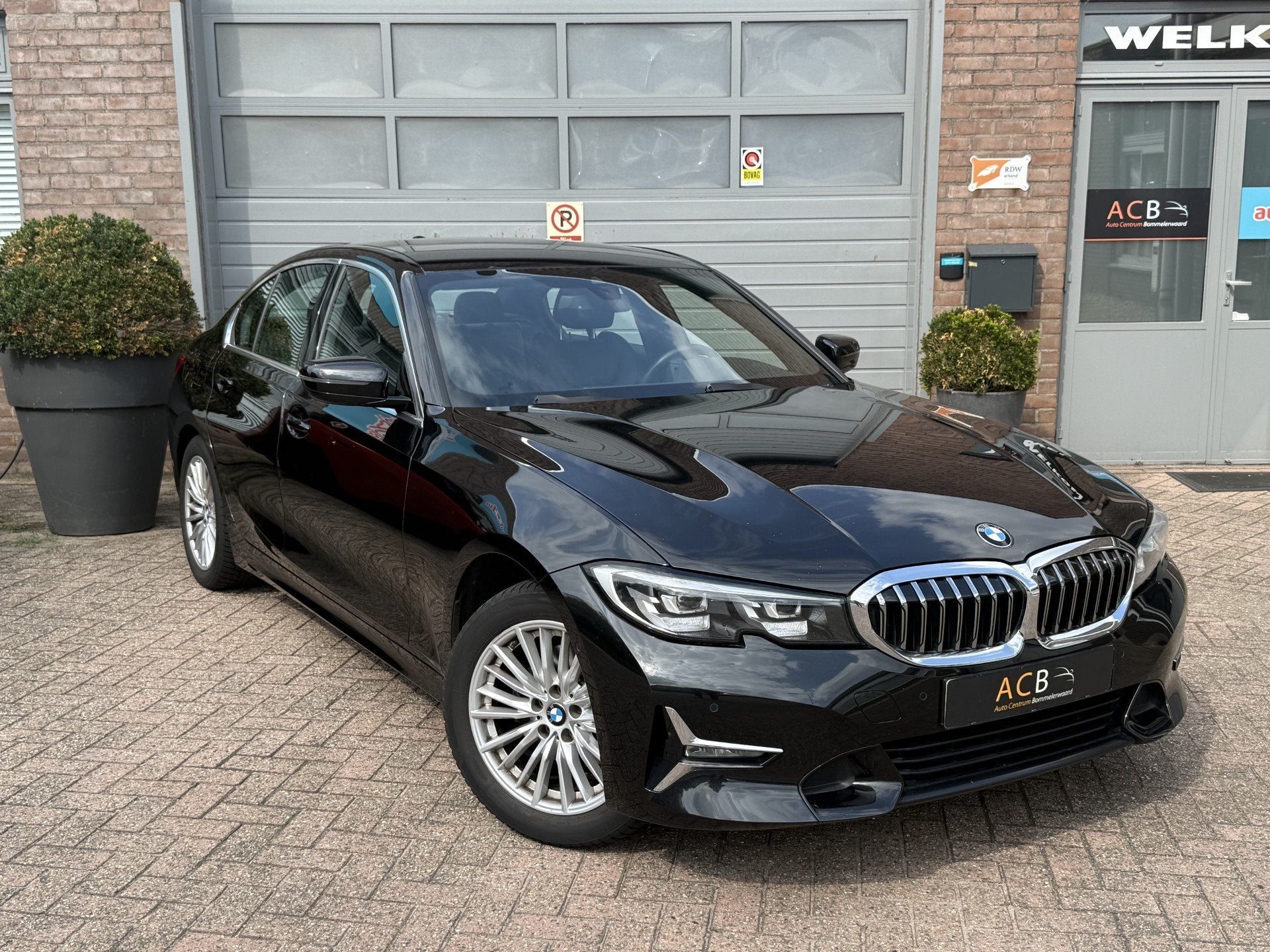 BMW 3-serie 320i Executive Edition Automaat / Leder / Sports, Auto's, Automaat, 1998 cc, Achterwielaandrijving, Gebruikt