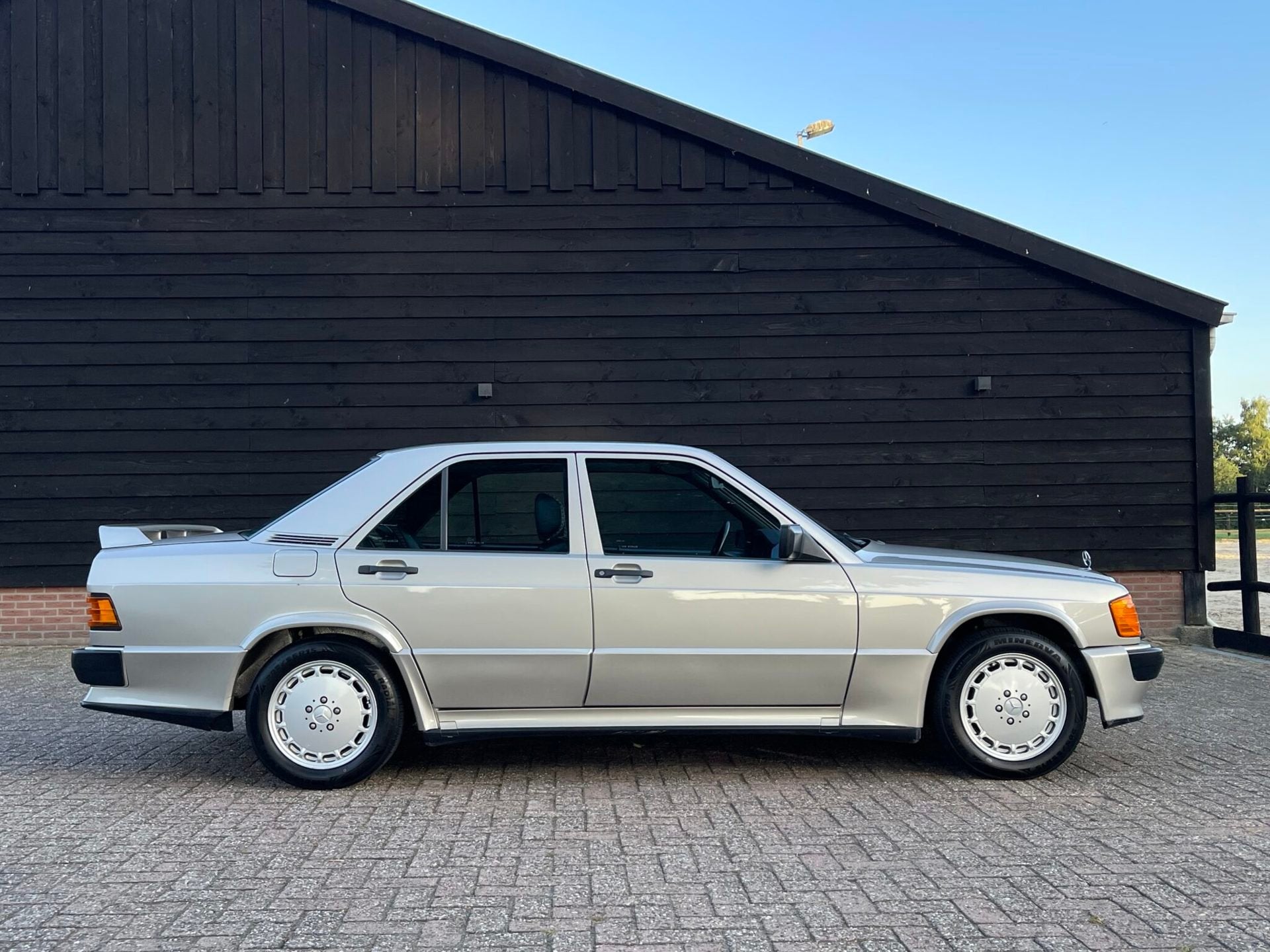 Mercedes-Benz 190-serie 2.3-16 in zeer mooie staat, foto 2