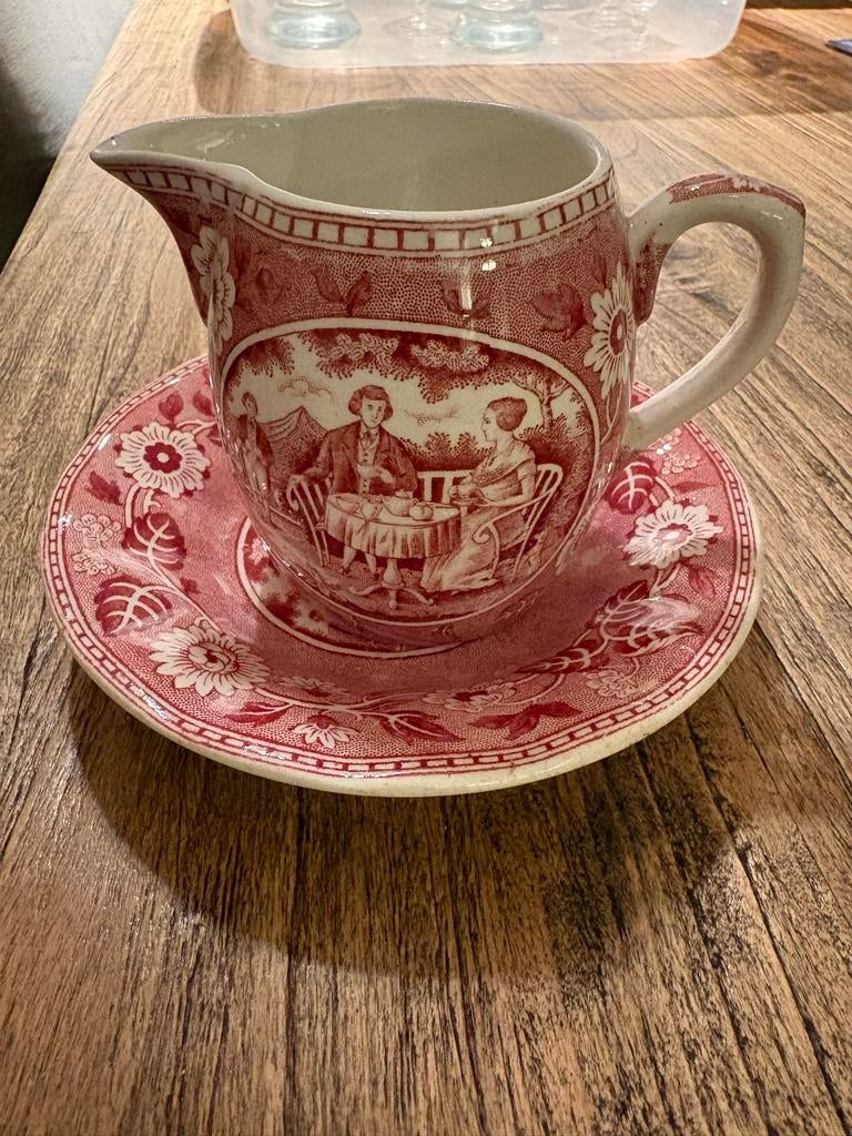 Antieke melkkan & schotel tea drinker societe ceramique, Antiek en Kunst, Antiek | Servies los, Ophalen