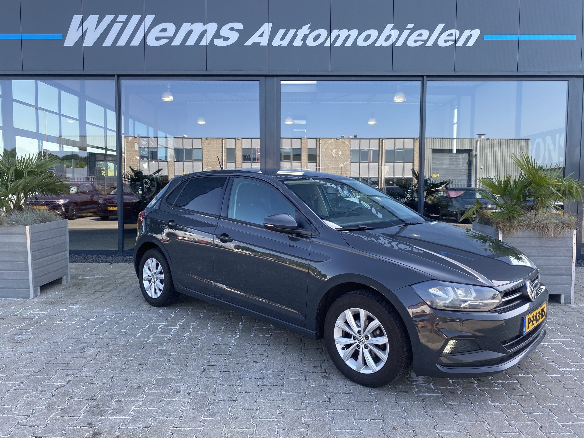 Volkswagen Polo 1.0 MPI Comfortline App Connect, Airco & LM, Auto's, 1005 kg, Stof, Bedrijf, Handgeschakeld