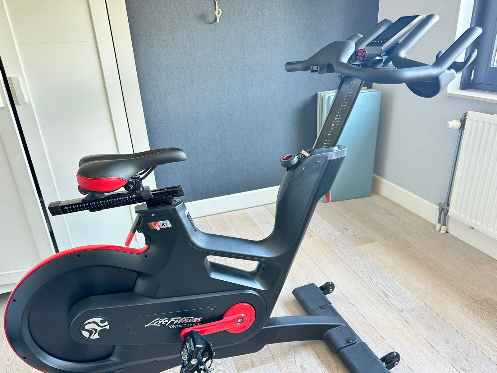 Life Fitness ICG IC7 -Werkelijk in nieuwstaat – Privégebruik, Ophalen, Zo goed als nieuw, Spinningfiets