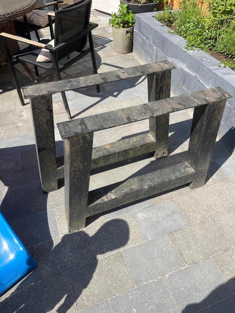 Stevige metalen tafelpoten (2 stuks), Ophalen, Gebruikt, Vierkant, Staal