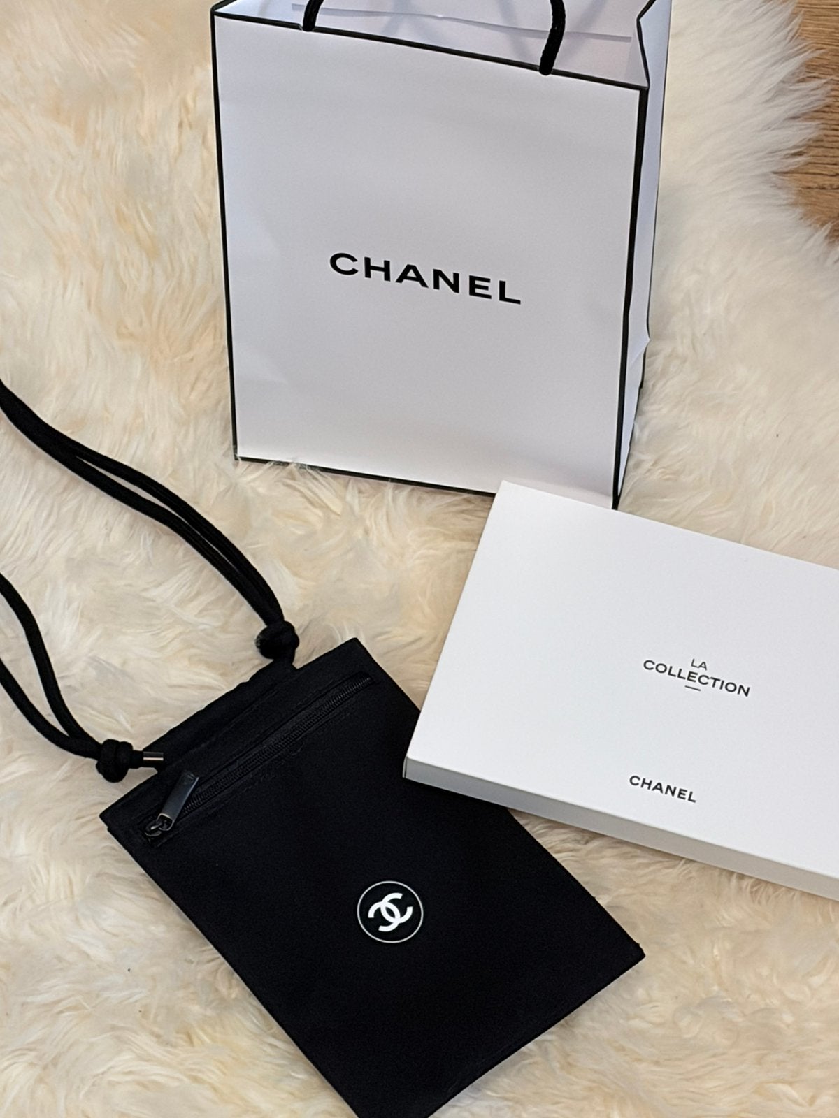 Chanel tasje/telefoon/paspoorthouder nieuw! Inc.verzenden, Verzenden, Nieuw, Zwart, Overige typen