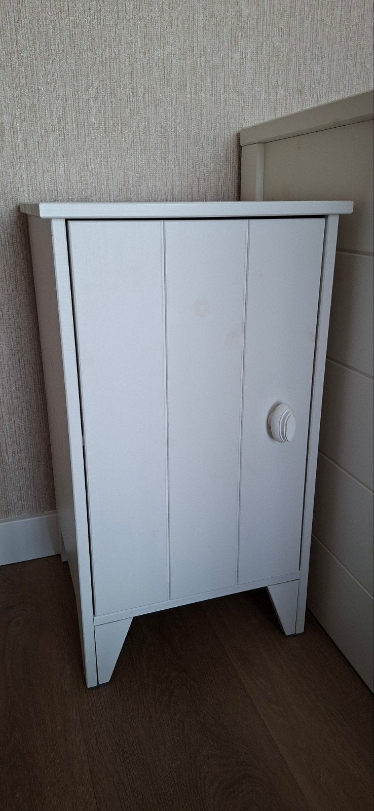 Nachtkastje Woood Nikki wit white wash, Ophalen, Zo goed als nieuw