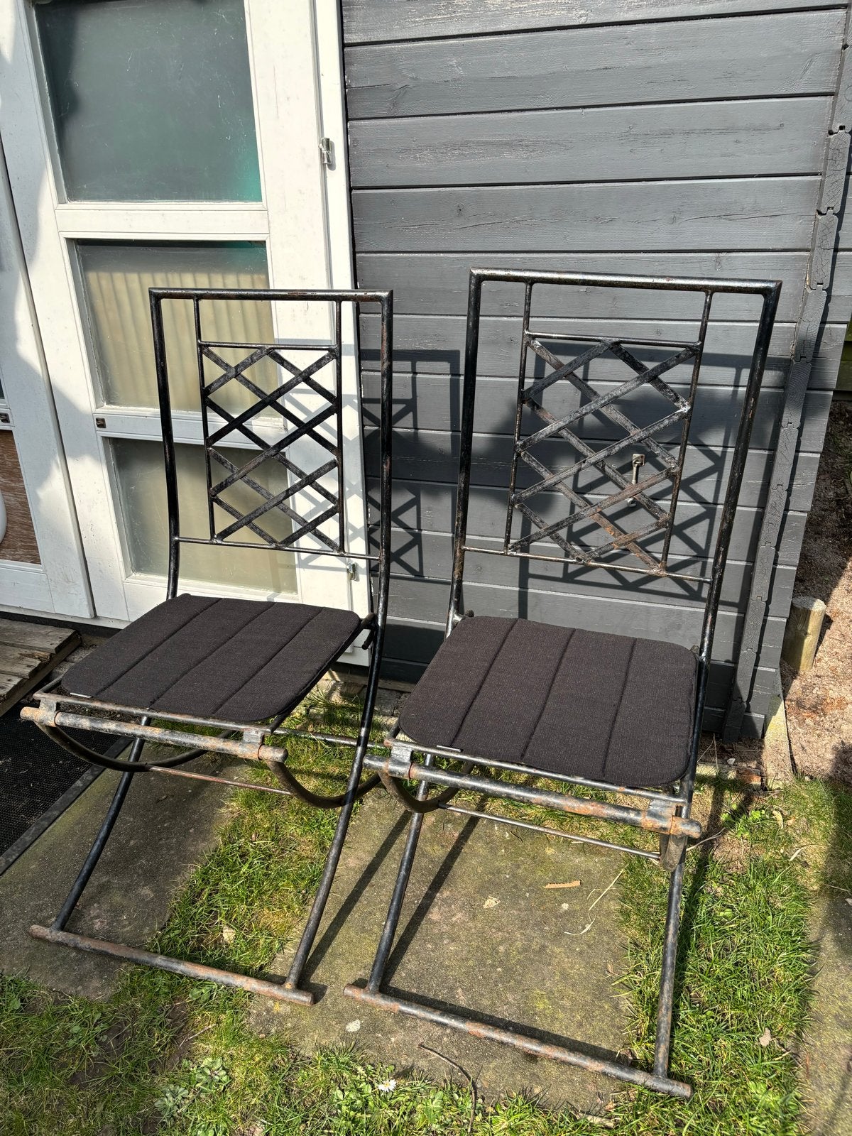 Set van 2 zwarte smeedijzeren Marokkaanse stoelen, Ophalen
