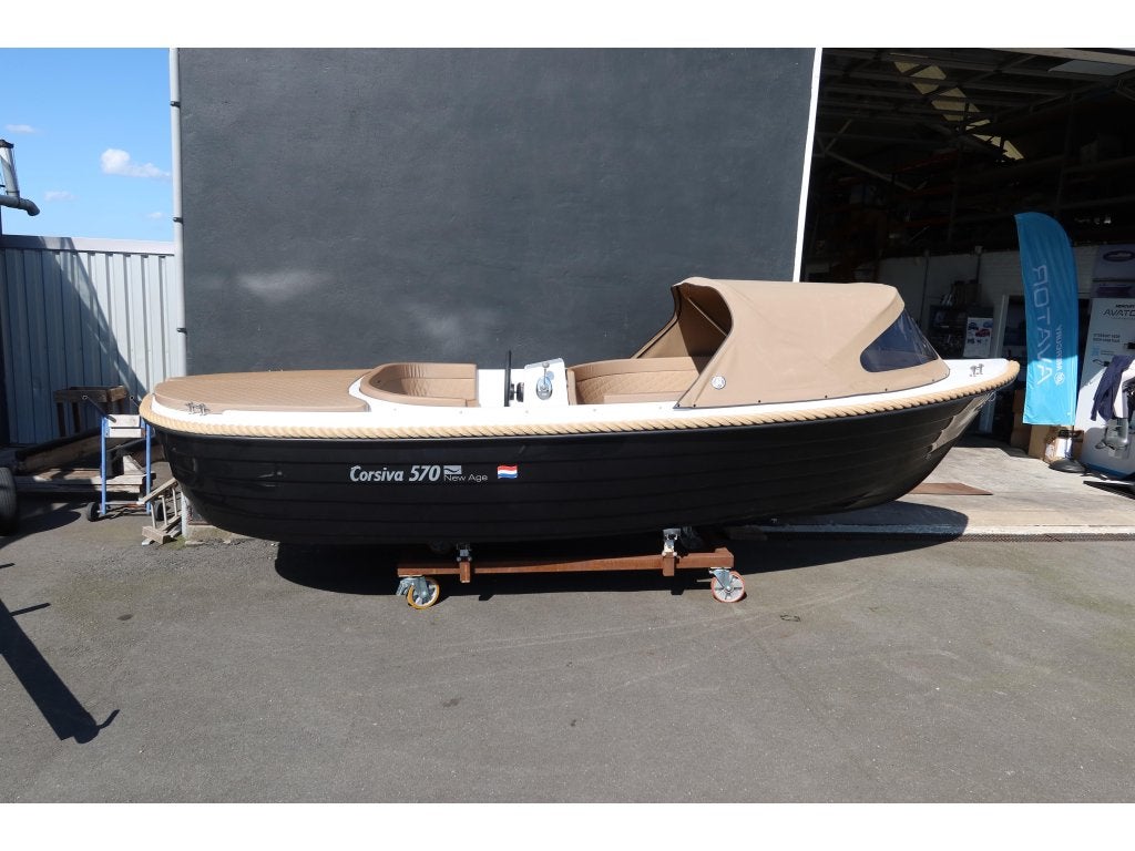 Corsiva 570 New Age, Watersport en Boten, Niet ingevuld, Overige typen, Niet ingevuld, 6 m