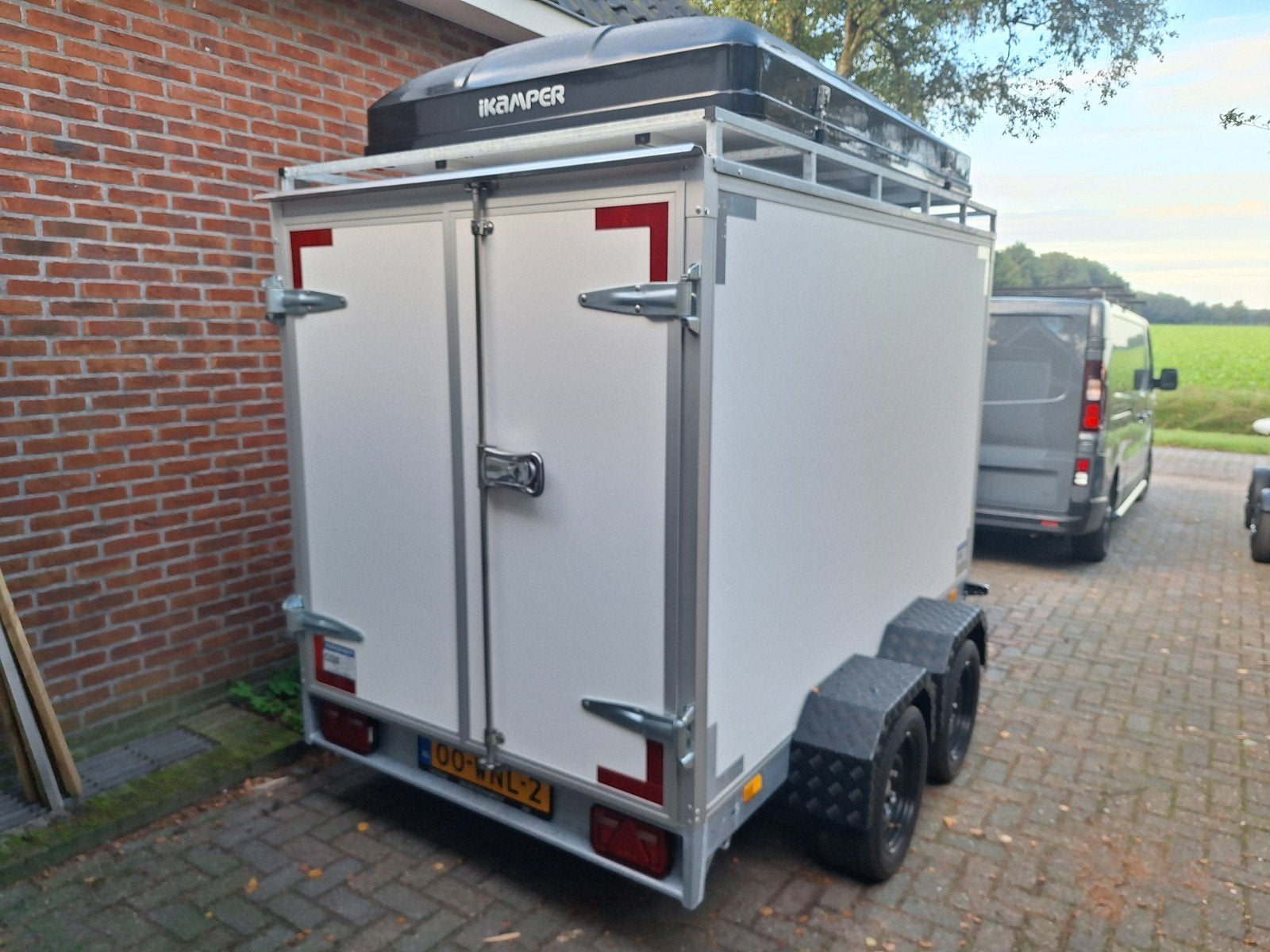nieuwe gesloten aanhanger met imperial caravan + daktent kar, Ophalen of Verzenden, Nieuw
