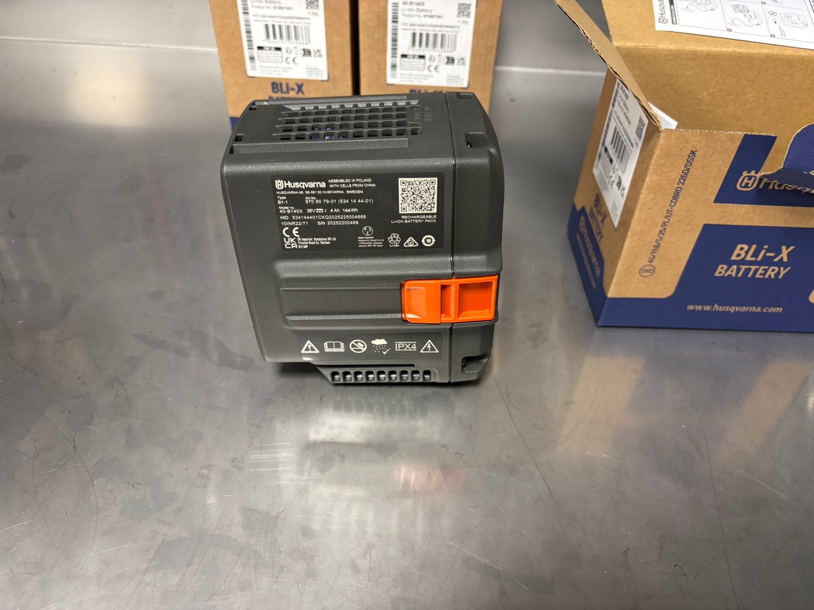 Husqvarna accu 40 B 140 X NIEUW!! BLI-X batterij 2 stuks., Tuin en Terras, Ophalen of Verzenden, Nieuw, Overige soorten, Husqvarna