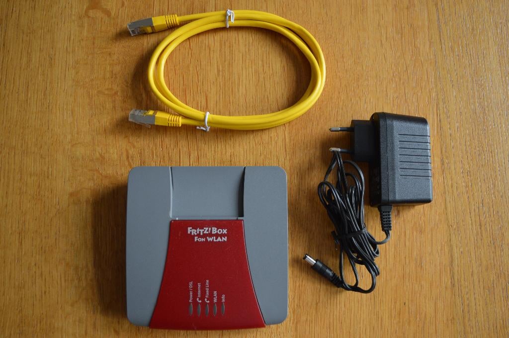 Fritz Box Fon WLAN 7113, Ophalen of Verzenden, Zo goed als nieuw, Router met modem, FRITZ!Box