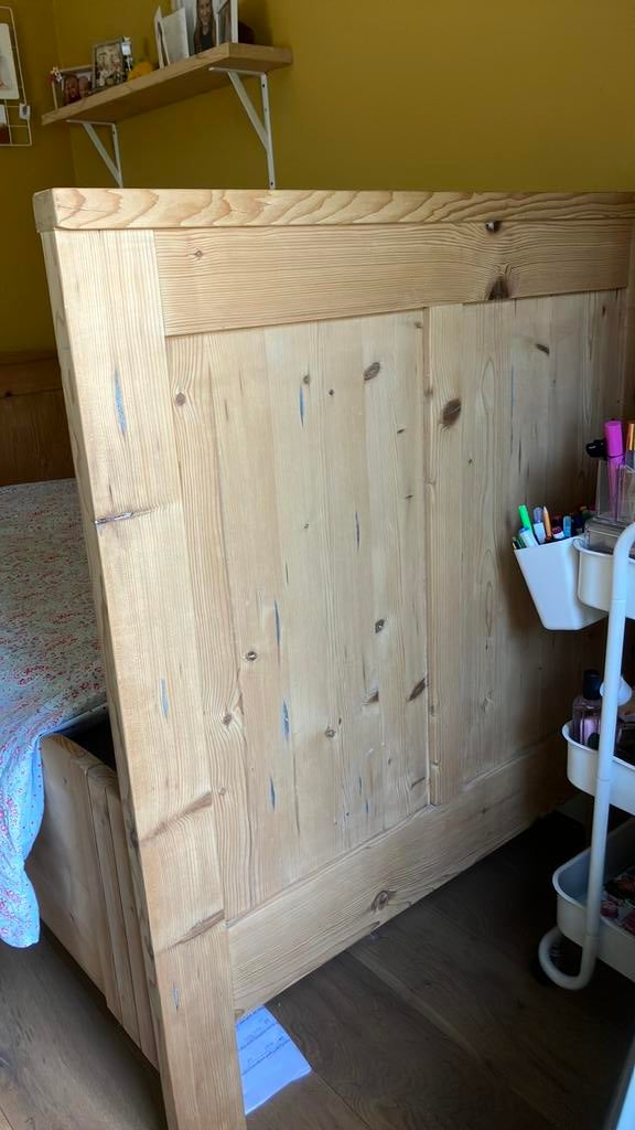 Prachtig houten bed 90 bij 200, Huis en Inrichting, Slaapkamer | Bedden, Ophalen, 90 cm, Eenpersoons, Bruin