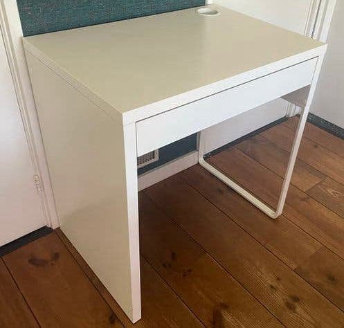 Ideaal compact bureau / kaptafel wit met lade en kabelgoot, Ophalen, Gebruikt, 50 cm, IKEA
