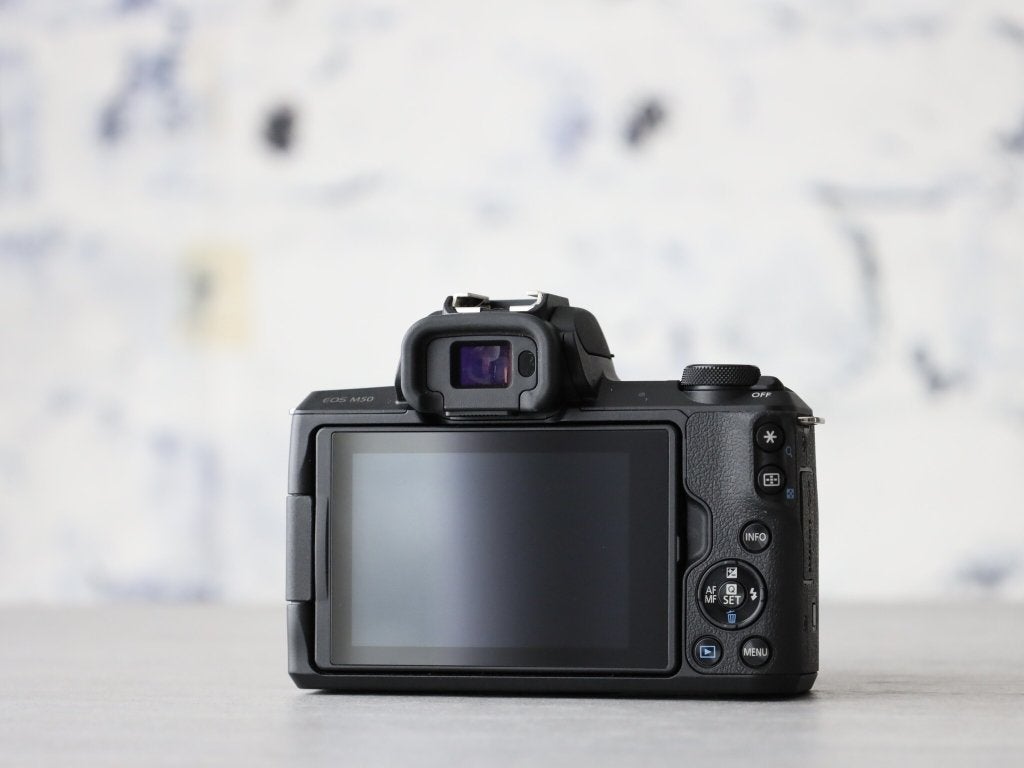 Canon EOS M50 + 15-45mm IS STM - 700 clicks! - 1 jaar garant, Canon, -, Verzenden, Canon