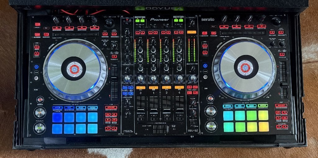 Pioneer DDJ-SZ + Flightcase + Stofkap | Goede staat, Muziek en Instrumenten, Dj-sets en Draaitafels, Gebruikt, Dj-set, Pioneer