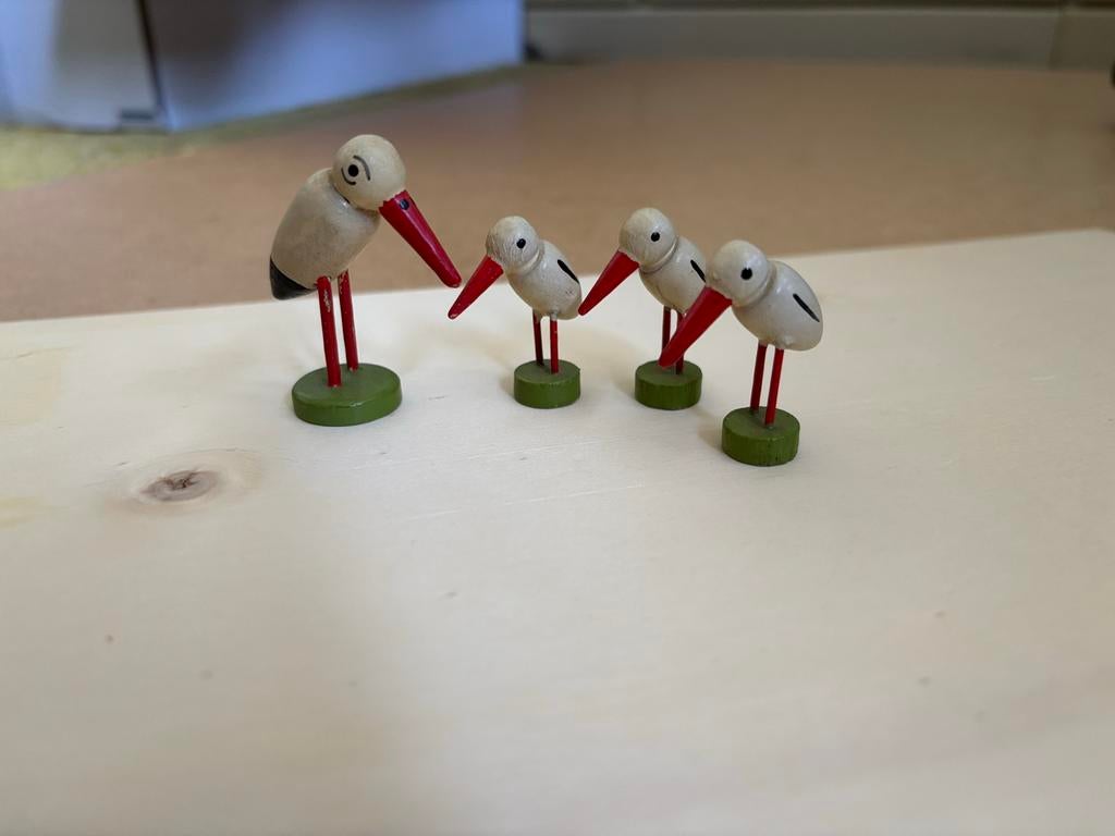 Houten ooievaars familie, 4 stuks, Ophalen of Verzenden, Gebruikt