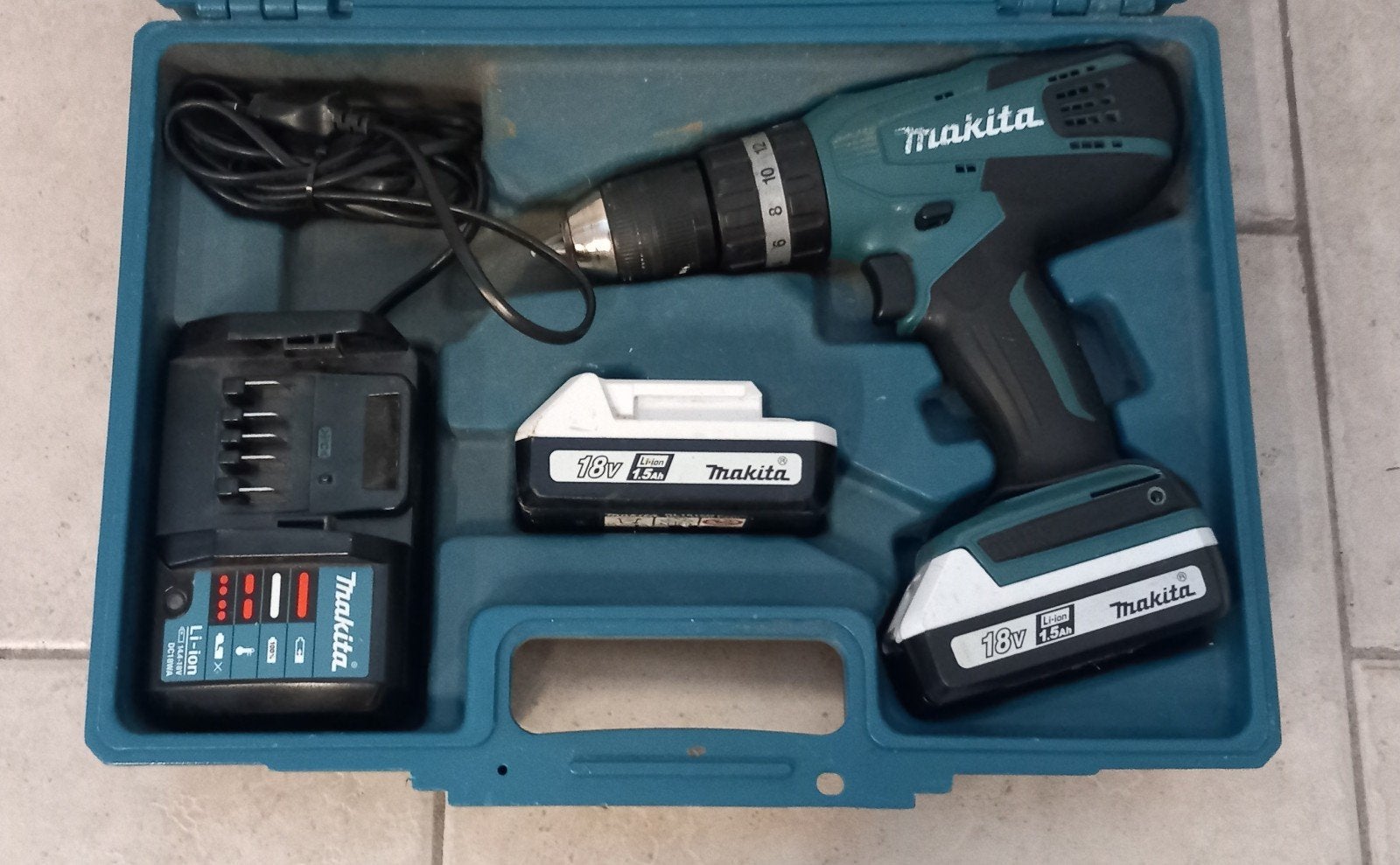 Makita Accuboormachine BL1815G 18V 1.5Ah Li-ion met koffer, Variabele snelheid, Ophalen of Verzenden, Boor- en Schroefmachine