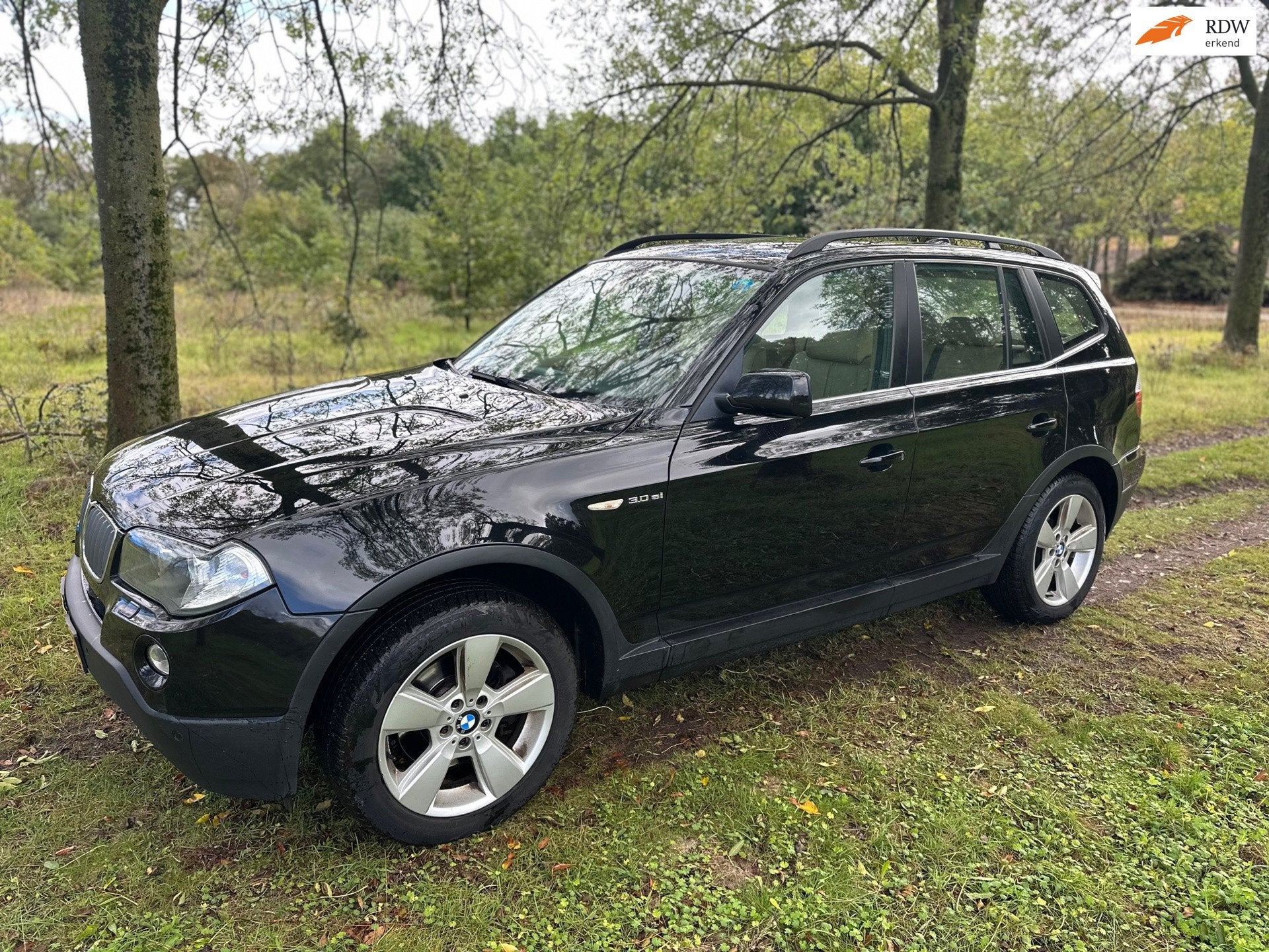 BMW X3 3.0si APK 16-03-2027 Koppakking defect, Auto's, Automaat, Gebruikt, 2000 kg, Verwarmde buitenspiegels