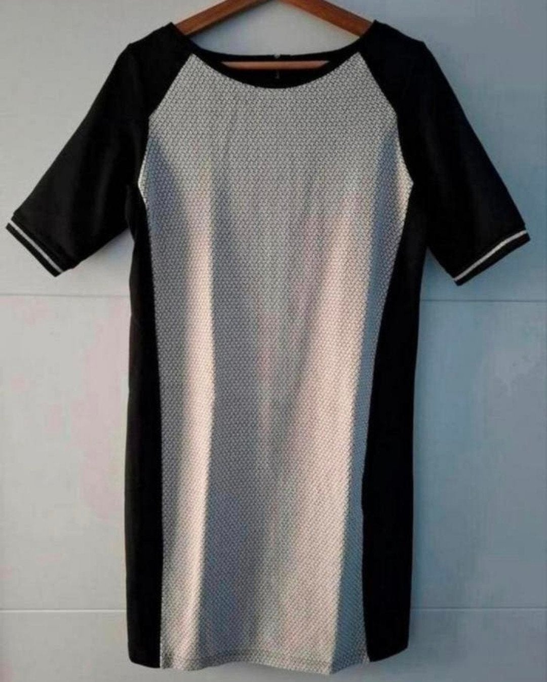 Leuke jurk in zwart/witte stretchstof Witteveen mt S 38/40, Kleding | Dames, Jurken, Maat 38/40 (M), Zwart, Ophalen of Verzenden