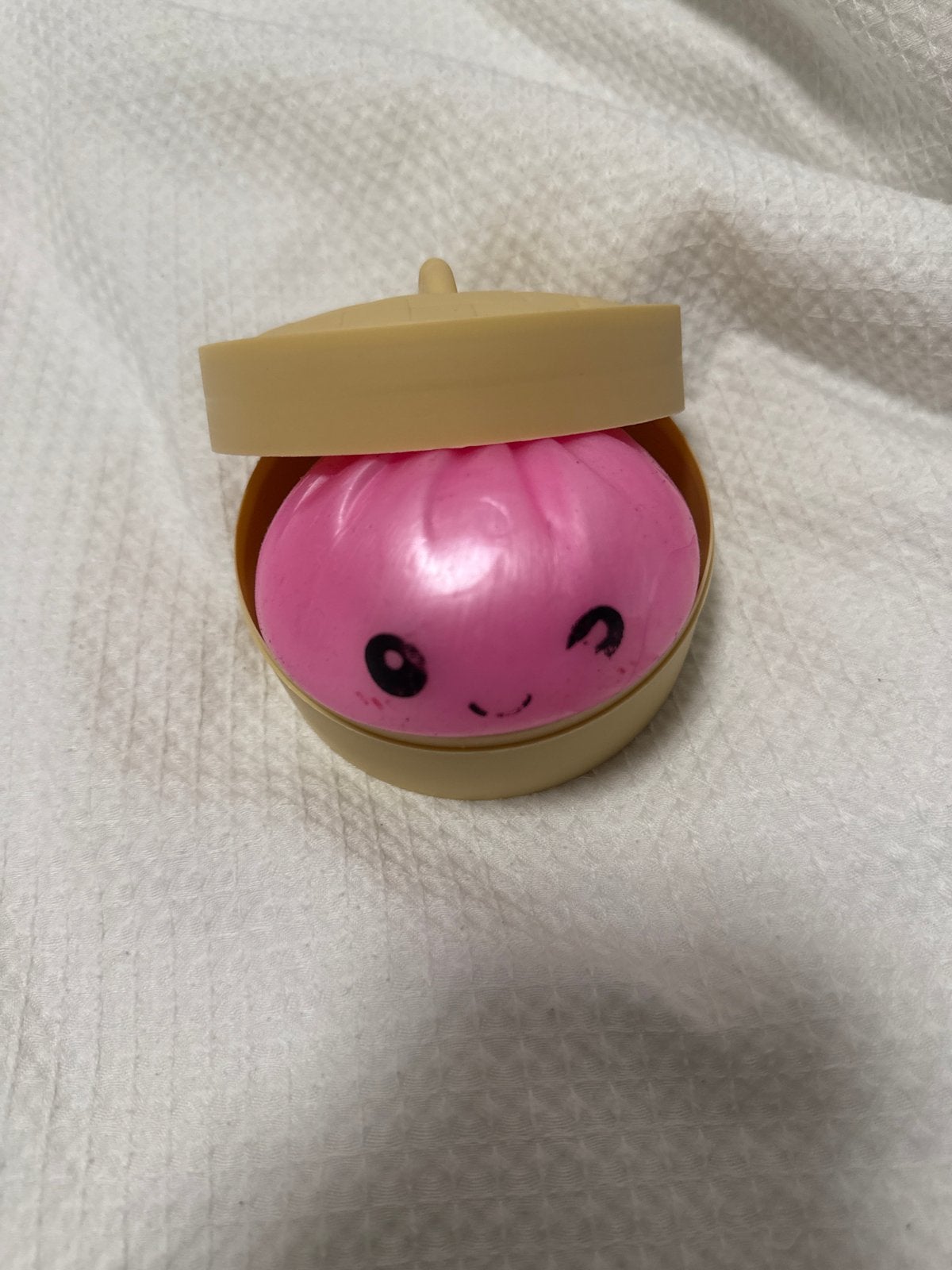 Roze Squishy Speeltje in Stoommandje, Ophalen of Verzenden, Zo goed als nieuw, Jongen of Meisje