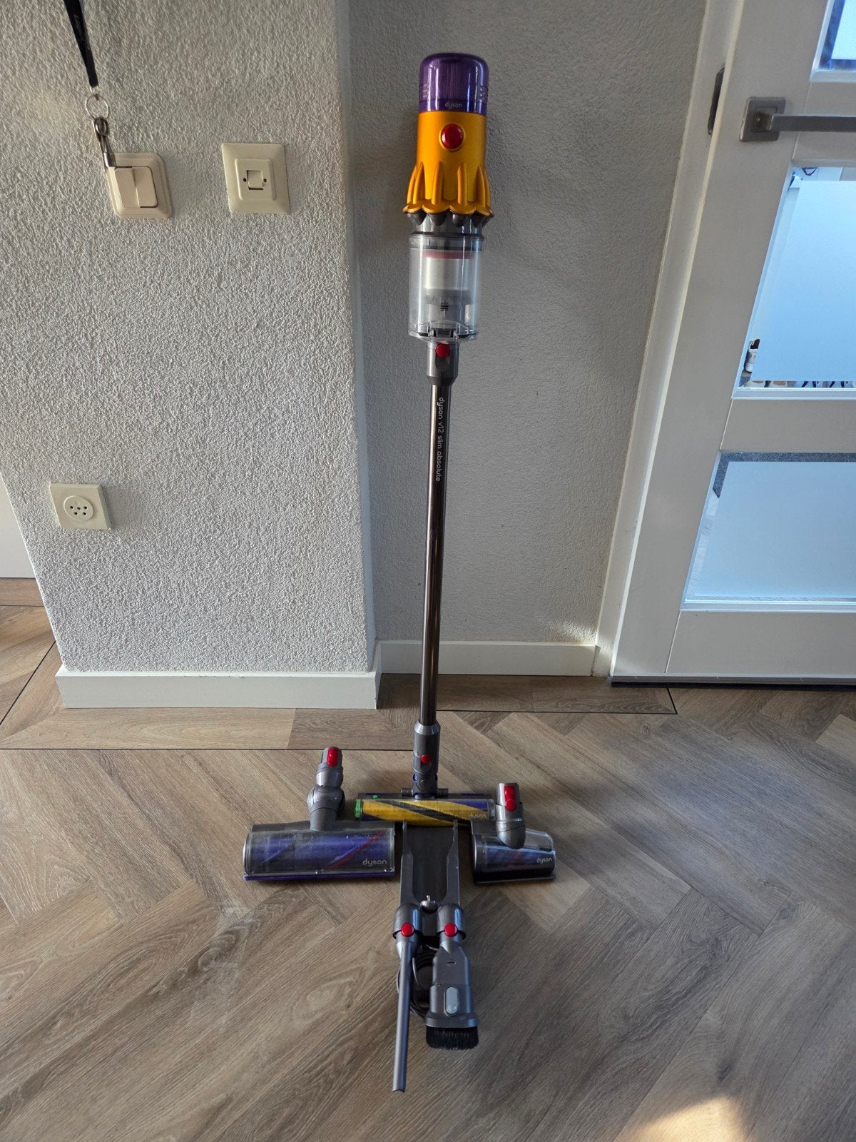 Dyson V12 Slim Absolute Draadloze Steelstofzuiger, Witgoed en Apparatuur, Stofzuigers, Geschikt voor tapijt, Ophalen of Verzenden