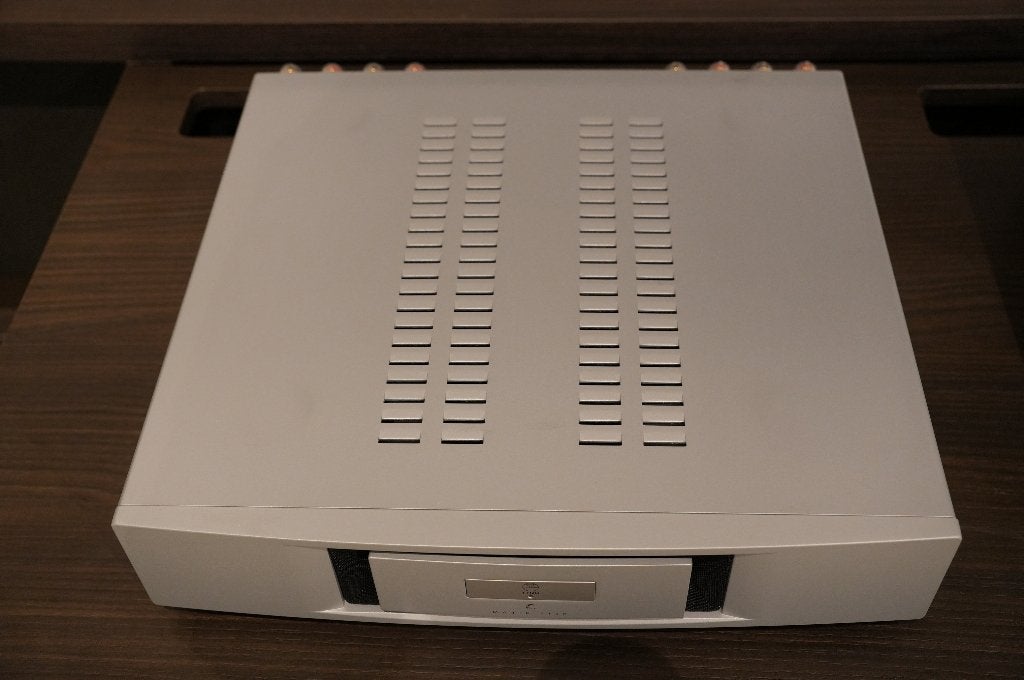 Linn Majik 4100/1 vierkanaals eindversterker, Chakra, zilver, Overige merken, 70 watt of meer, Ophalen of Verzenden, Dvd-speler
