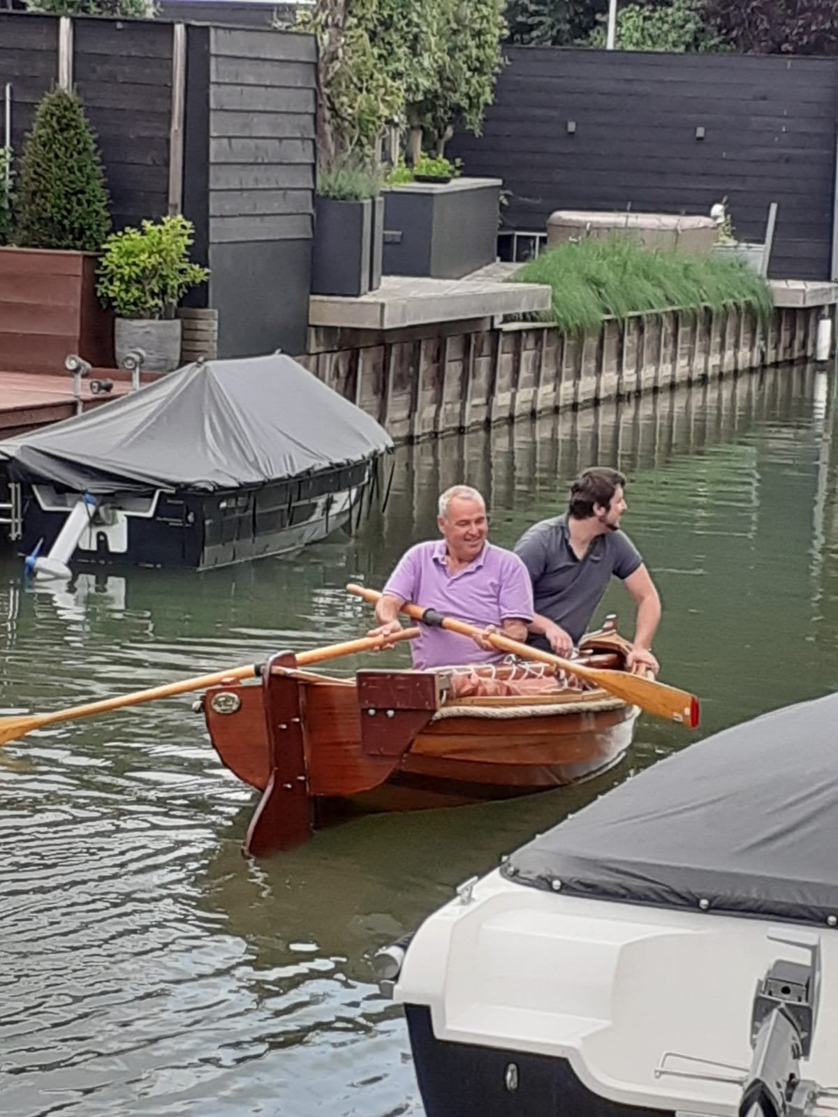 Prachtige houten roeiboot - Klassiek en goed onderhouden, Watersport en Boten, Roeiboten, Gebruikt, Overig typen, Hout, Met roeispanen of peddels