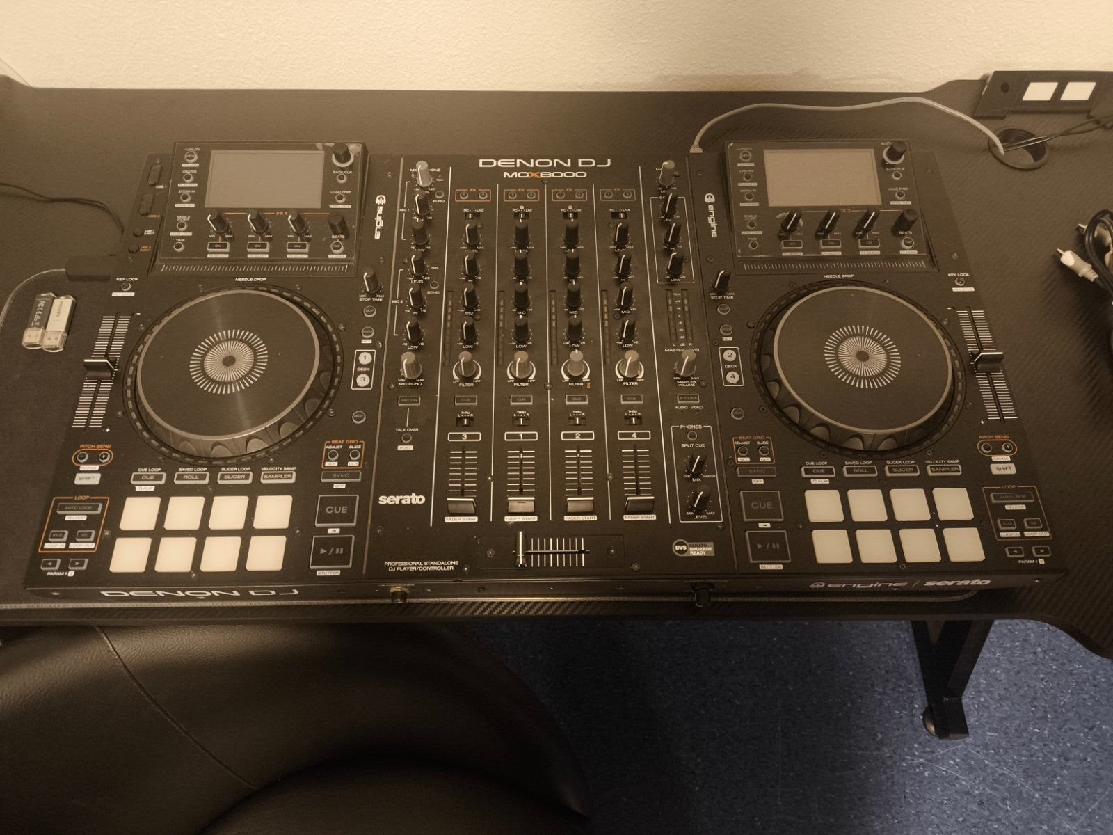 Denon MCX8000 DJ Set - Update nodig, aan/uit knop defect, Muziek en Instrumenten, Dj-sets en Draaitafels, Ophalen