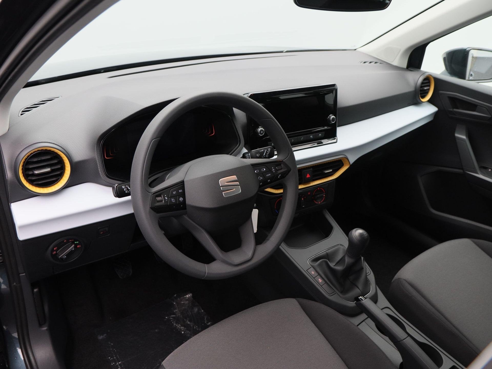 SEAT Arona Reference 1.0 TSI 95 PK | Parkeersensoren | Cruis, Auto's, Voorwielaandrijving, Stof, Parkeersensor, 95 pk