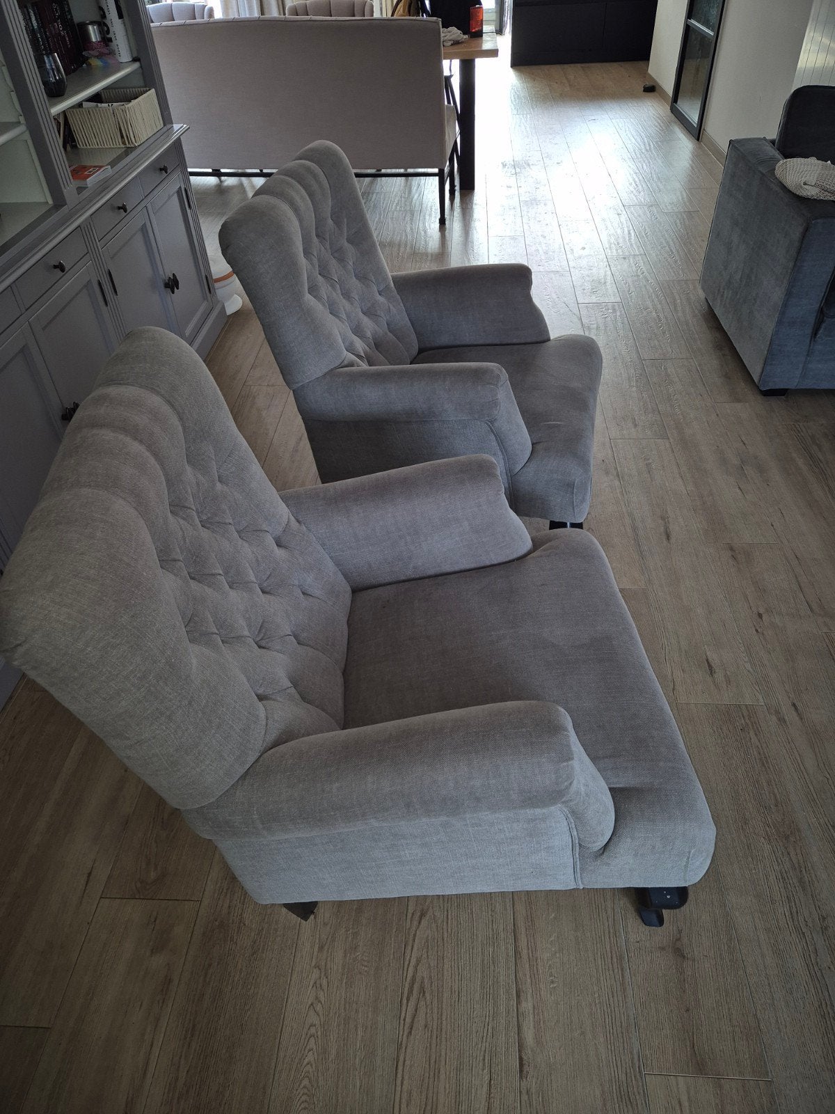 2x Fauteuil Jasmijn | Kiss Stone | Zeer Comfortabel
Vraagp, Ophalen, Gebruikt, Klassiek, Comfortabel, 75 tot 100 cm