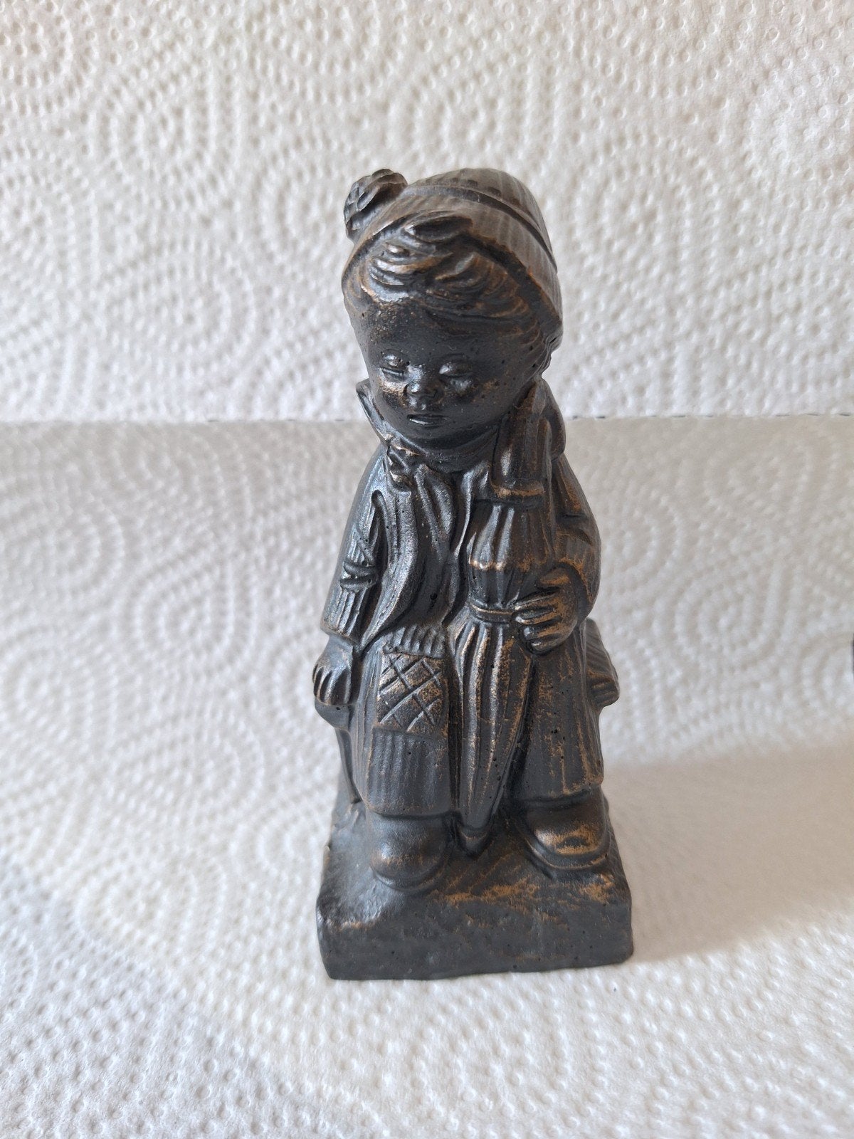 Vintage beeldje meisje met paraplu, 14 cm, Ophalen of Verzenden