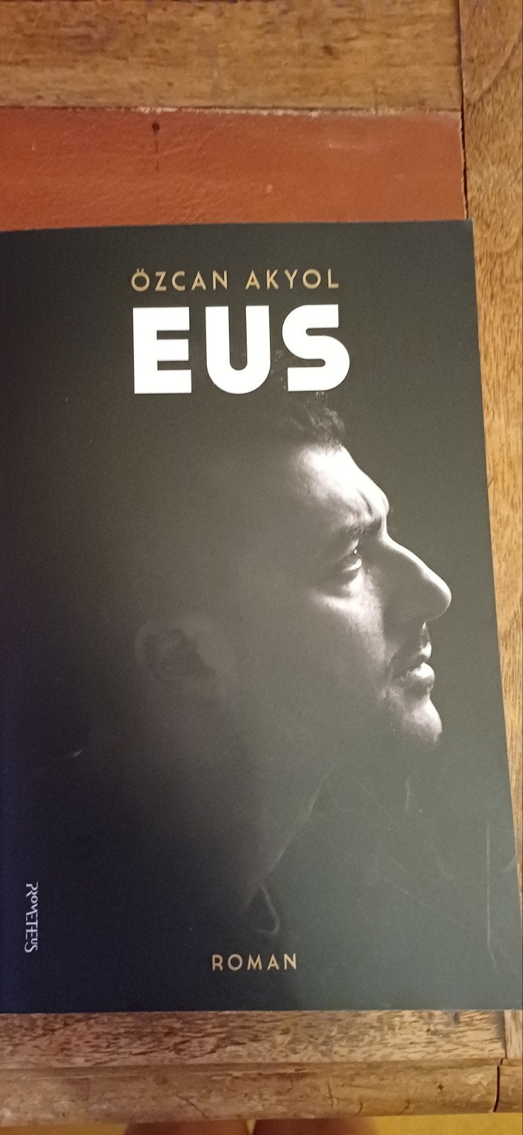 Eus - Özcan Akyol (Roman), Boeken, Romans, Gelezen, Nederland, Ophalen of Verzenden