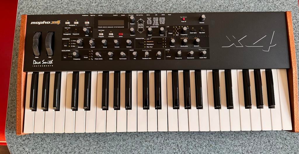 Dave Smith X4 Mopho / Eurorack, Muziek en Instrumenten, Synthesizers, Ophalen, Zo goed als nieuw, 61 toetsen, Overige merken