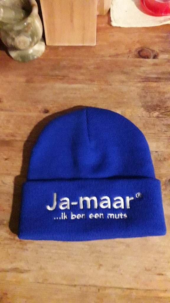 Blauwe muts met opdruk: "Ja maar ik ben een muts"! 5,00, Ophalen of Verzenden, Nieuw, Muts