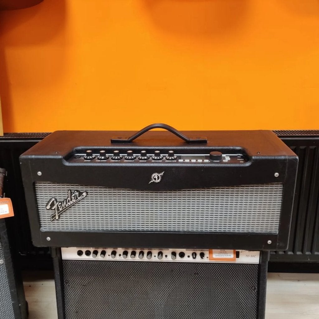 Fender Mustang V V.2 150-Watt Modeling Guitar Amp €199,99, Ophalen, F, F, Zo goed als nieuw