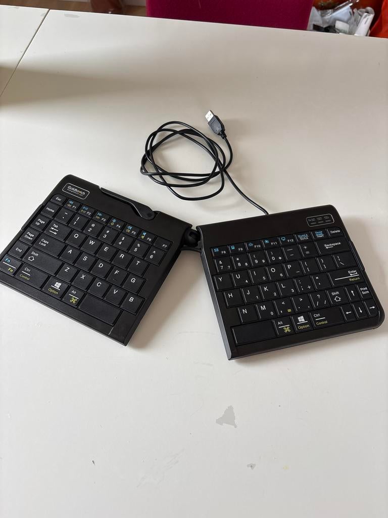 Goldtouch GO!2 Qwerty Ergonomisch Toetsenbord, Computers en Software, Toetsenborden, Gebruikt, Qwerty, Bedraad, Ergonomisch, Ophalen of Verzenden