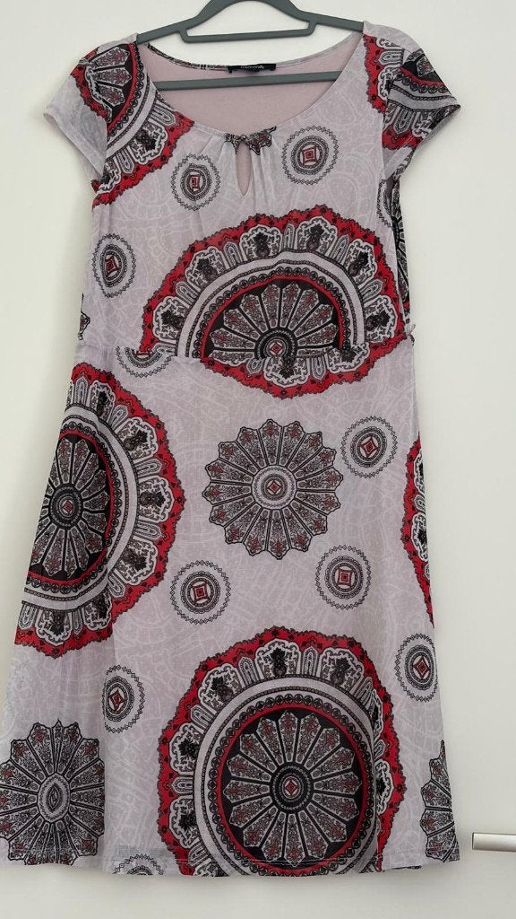 :Comma jurk met print – maat 42 – zomers & elegant, Maat 42/44 (L), Zo goed als nieuw, Knielengte, Rood