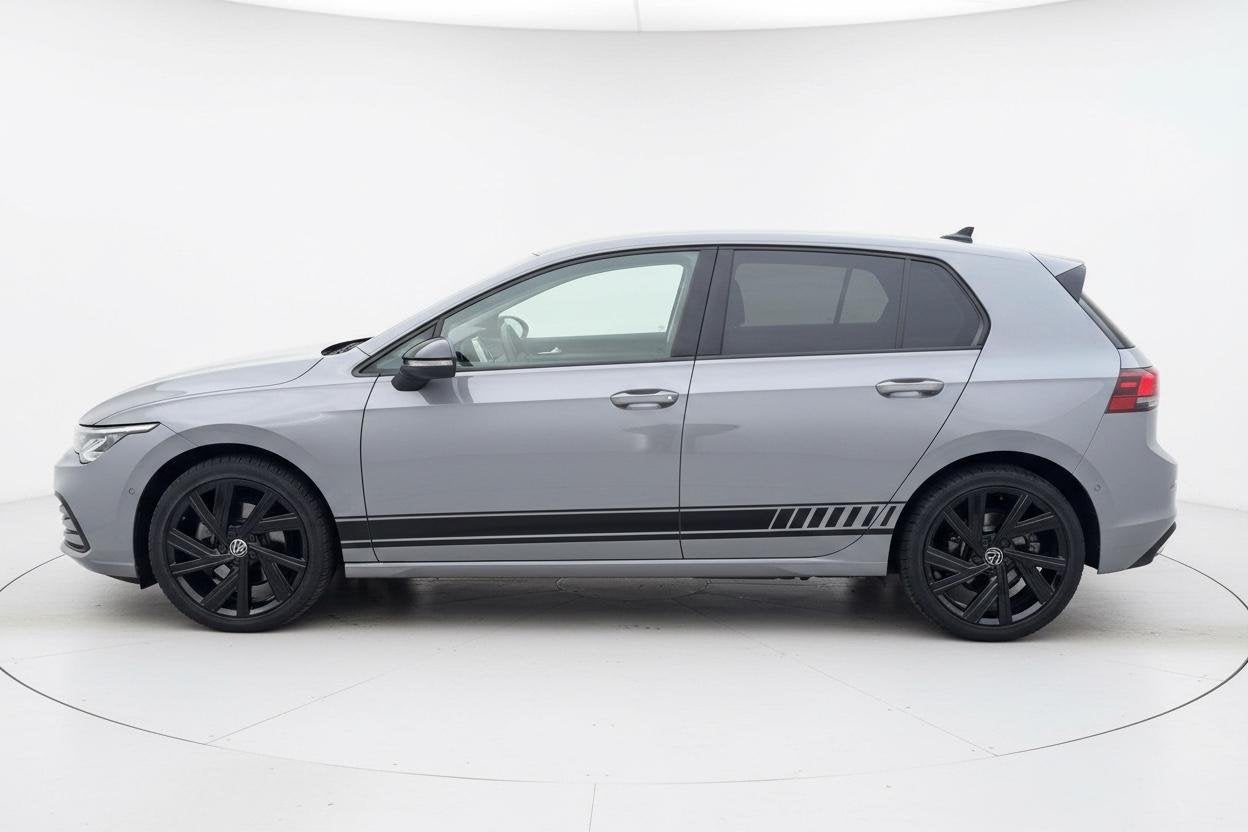 Volkswagen Golf 1.5 eTSI R-Line Pano/ afn.Trekhaak/ 18", 4 cilinders, 150 pk, Bedrijf, Automatische klimaatregeling
