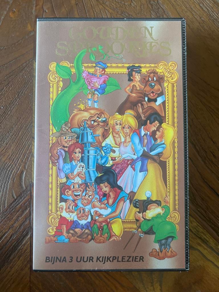 Gouden Sprookjes VHS, Gebruikt, Tekenfilm, Alle leeftijden, Ophalen of Verzenden