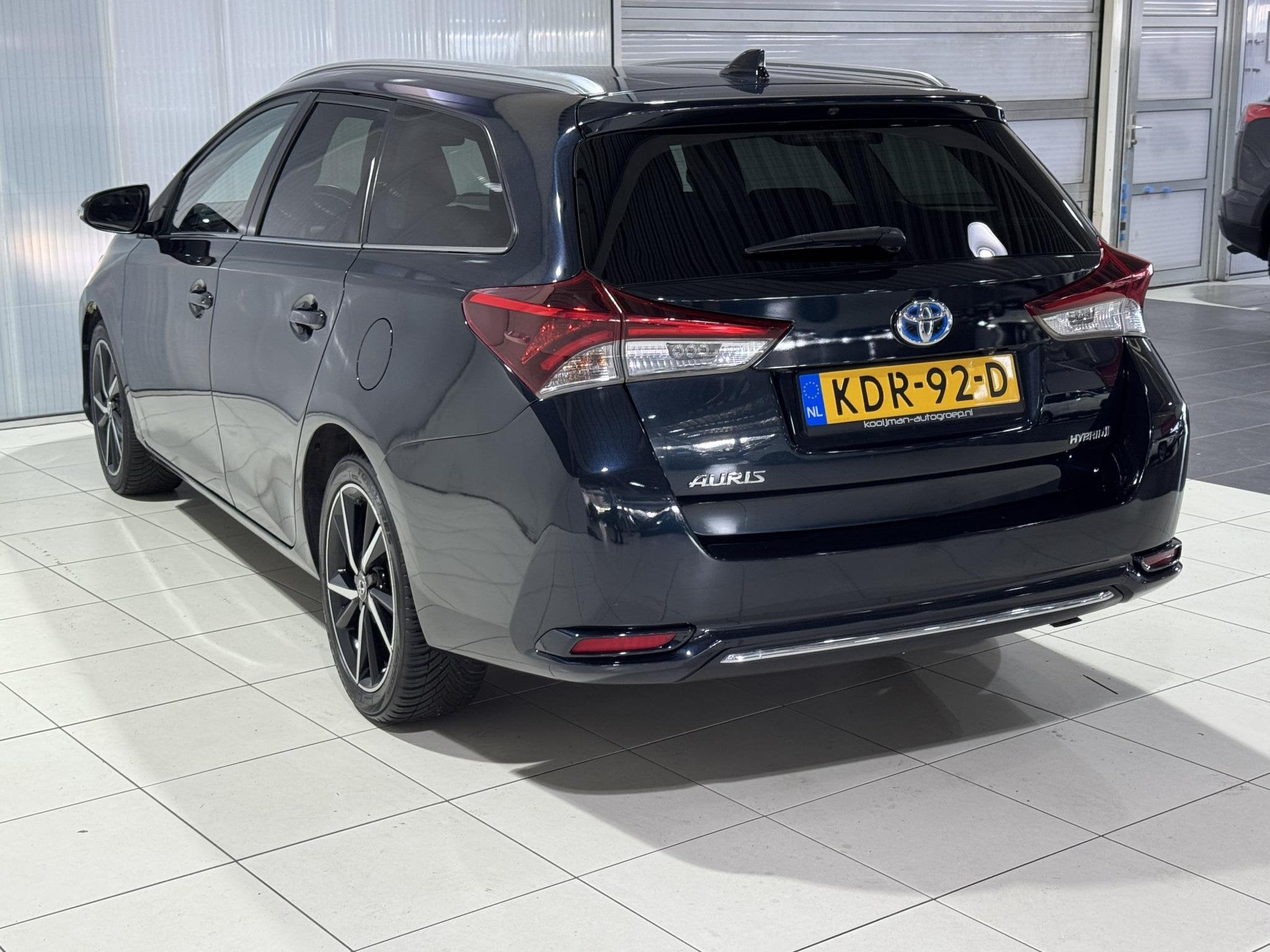 Toyota Auris 1.8 Hybrid Dynamic | All season banden met 17'', Auto's, Gebruikt, Euro 6, Blauw, Hybride Elektrisch/Benzine