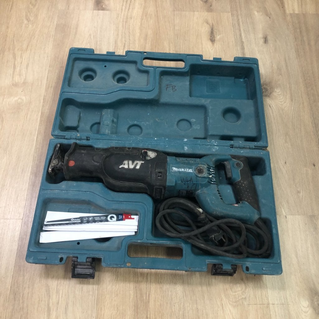 Makita JR3070CT Reciprozaag | GEBRUIKT, Makita, Gebruikt, Support@makita.com, Makita Corporation, 3-11-8, Sumiyoshi-cho, 
Anjo, Aichi 446-8502
Japan