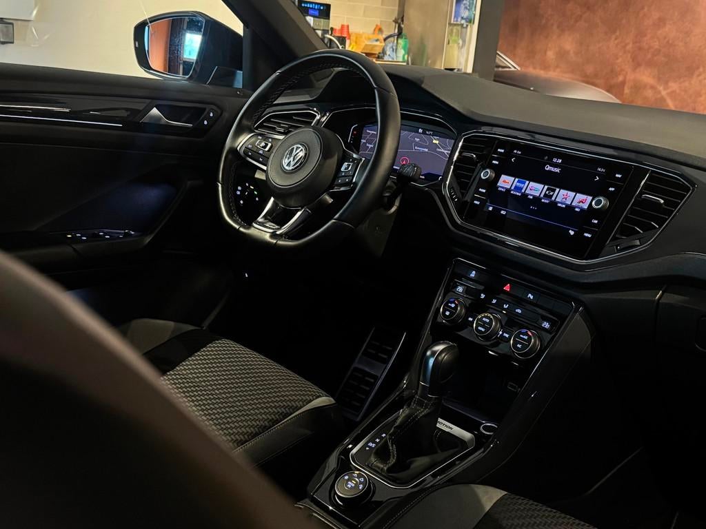 Volkswagen T-Roc 2.0 TSI R LINE 4MOTION |VIRTUAL|BOMVOL|ACC|, Automaat, 15 km/l, Gebruikt, Huisgarantie