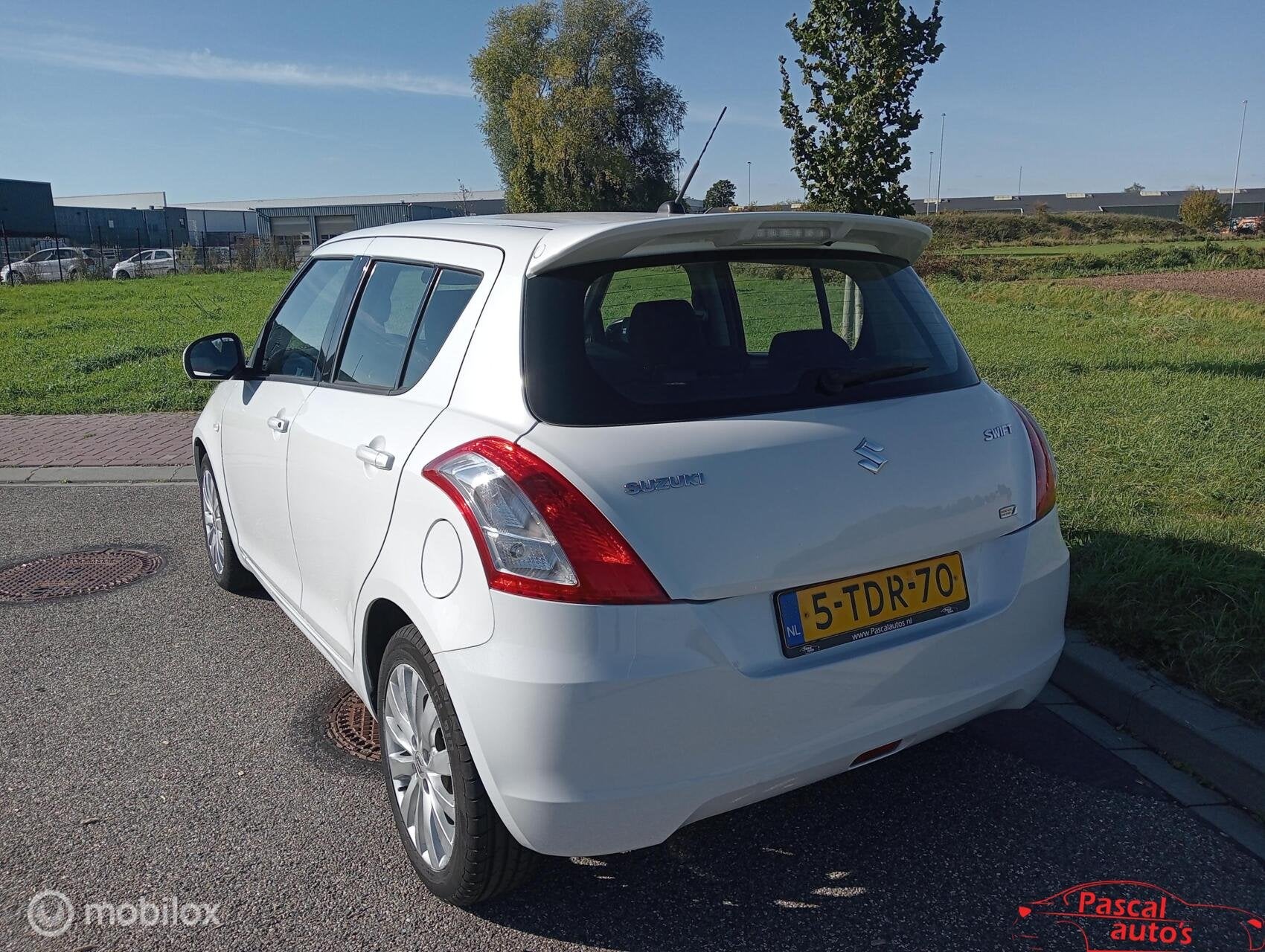 Suzuki Swift 1.2 Bandit NAP LM velgen Stoelverw Cruise, Voorwielaandrijving, Stof, Gebruikt, 4 cilinders