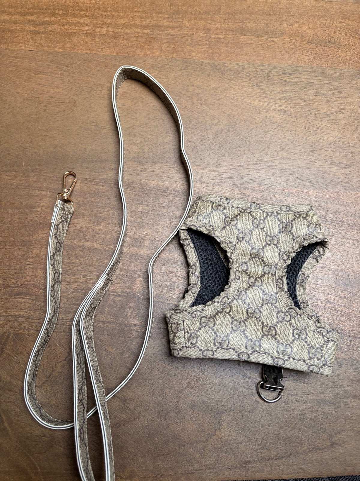 Hondentuigje gucci, Dieren en Toebehoren, Ophalen of Verzenden, Nieuw, Hondentuig