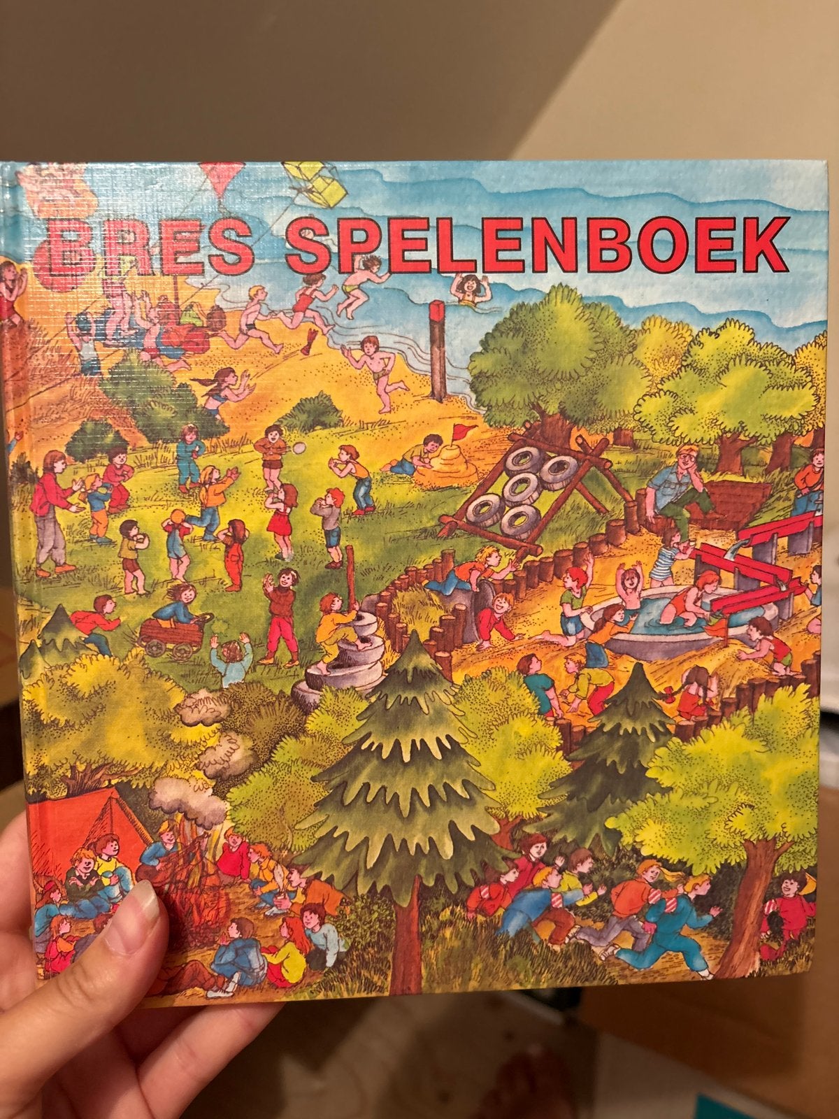 Bres Spelenboek - Klassiek Kinderboek, Ophalen of Verzenden, Gelezen, Non-fictie