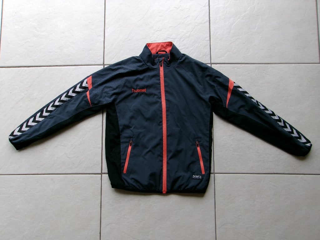 Hummel traningsjack maat 152, Kinderen en Baby's, Kinderkleding | Maat 152, Jongen of Meisje, Sport- of Zwemkleding, Ophalen of Verzenden