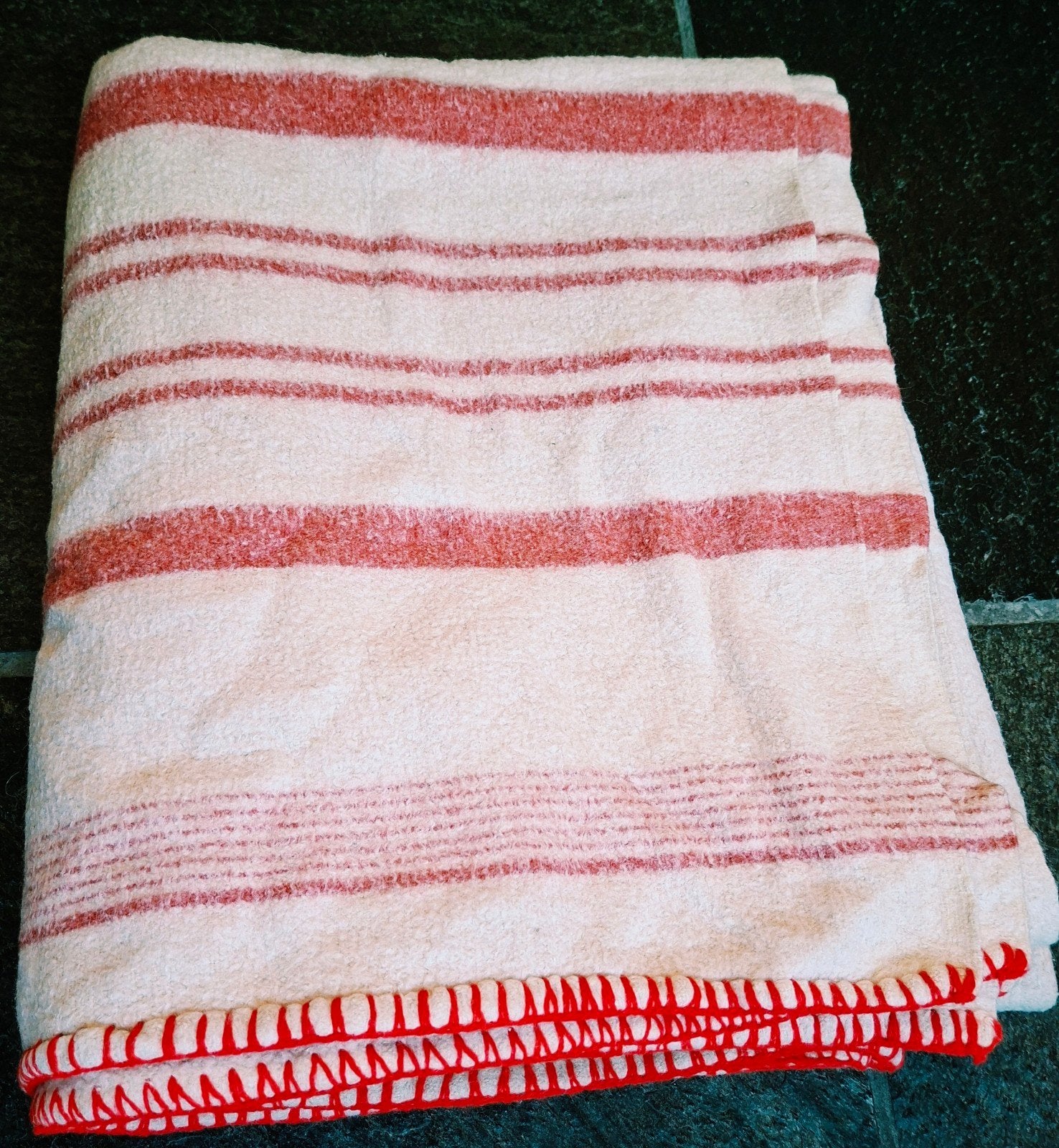 Brocante wollen deken plaid wol 177 x 200 cm, Huis en Inrichting, Woonaccessoires | Plaids en Woondekens, Wit, Wol, 200 cm, Ophalen of Verzenden