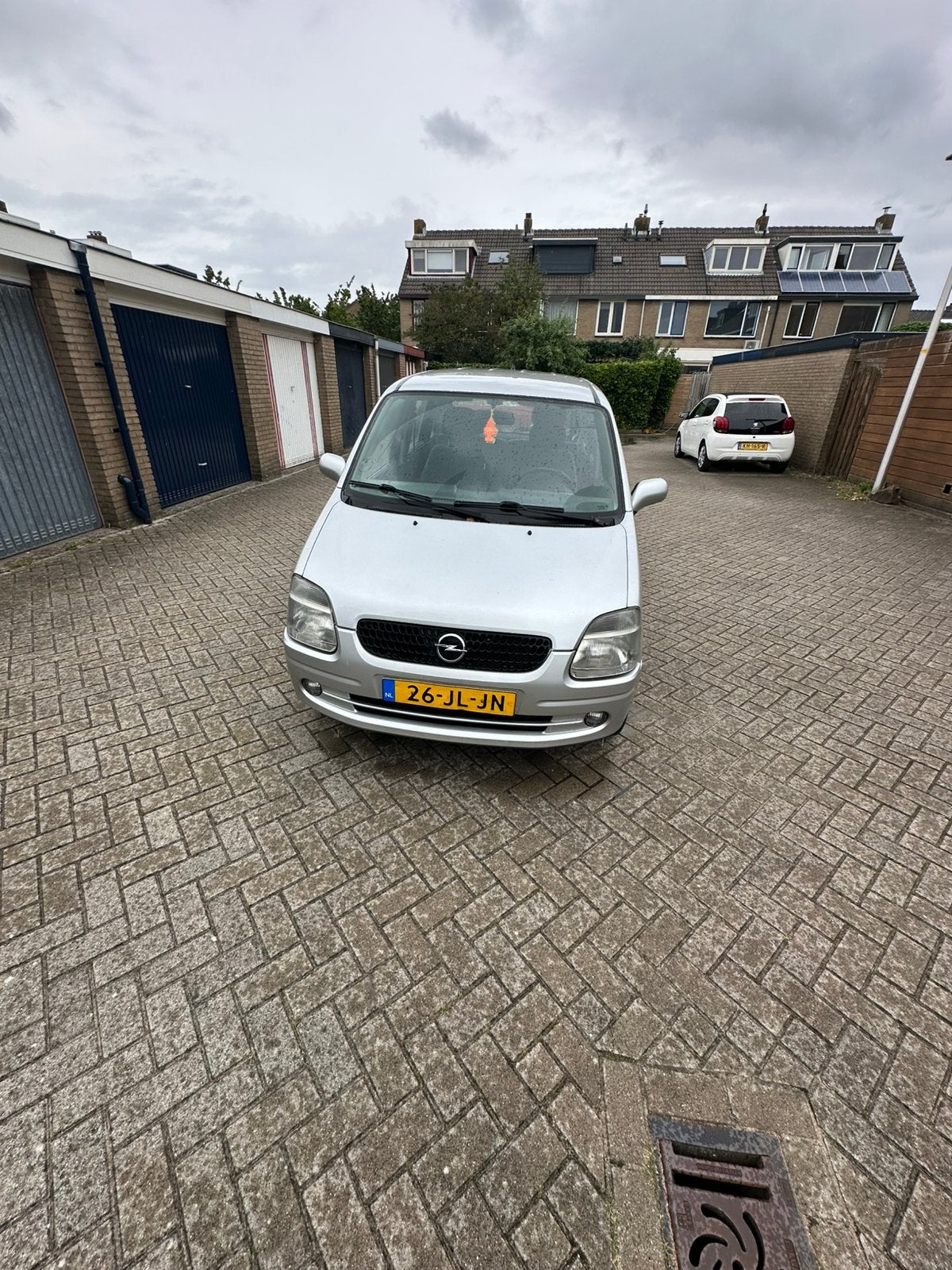 Opel Agila 1.2 I 16V 2002 Grijs, Voorwielaandrijving, 15 km/l, 74 pk, 31 €/maand